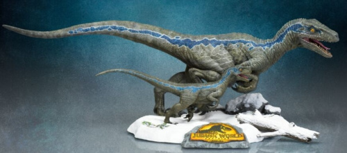 1/8スケール ジュラシック・ワールド／新たなる支配者: ヴェロキラプトル ”ブルー”＆”ベータ” プラスチックモデルキット