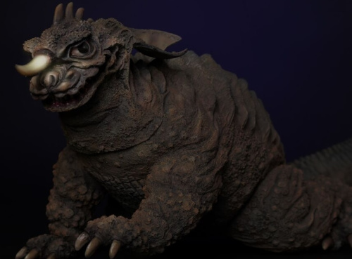 FAVORITE SCULPTORS LINE 東宝30cmシリーズ バラゴン(1965) 限定版 発光機能搭載